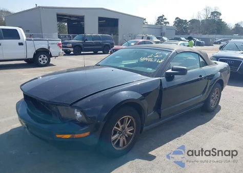 2006 Ford Mustang V6 z USA, uszkodzony, nr VIN 1ZVFT84N565114249
